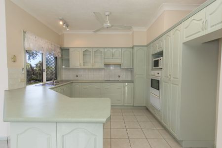 2 Lolworth Court, Annandale - Photo 5