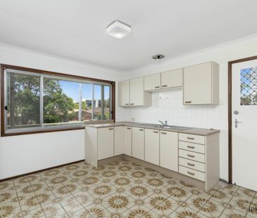 Top-Floor Duplex � 300m Stroll to the Beach! - Photo 3