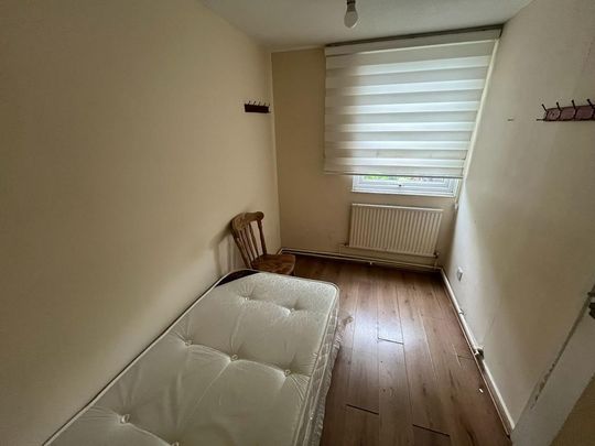 House share to rent - Photo 1