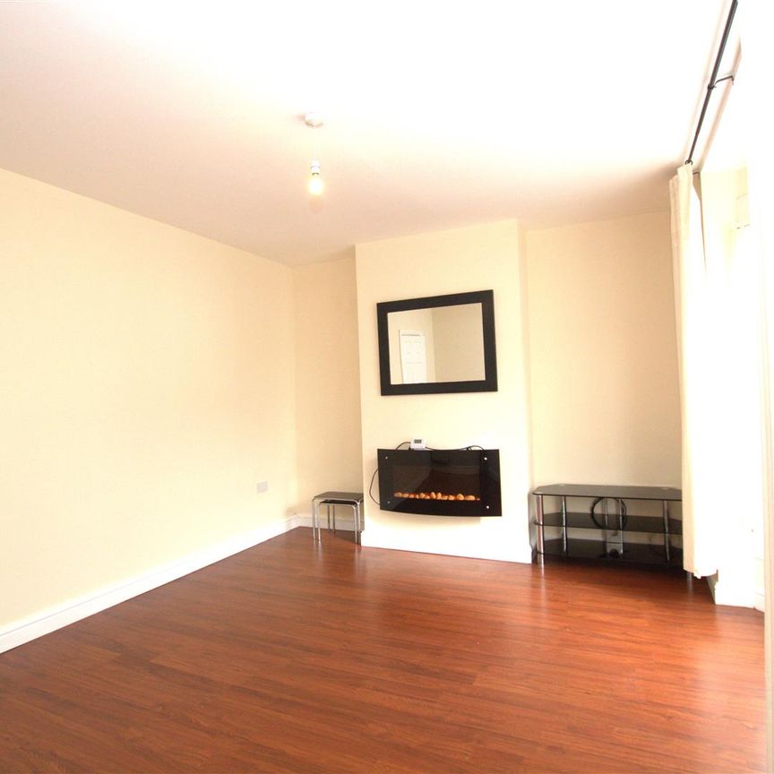 2 bedrooms Apartment for Sale - Photo 1