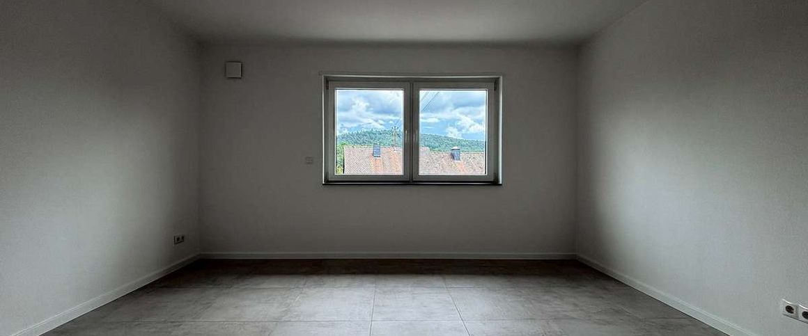 KL - Hochspeyer, 2 ZKB, neue EBK, Fußbodenheizung, *Erstbezug nach Sanierung* - Photo 1