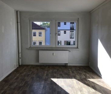 Ihre neue Wohnung: günstig geschnittene 2-Zimmer-Wohnung (WBS) - Foto 1