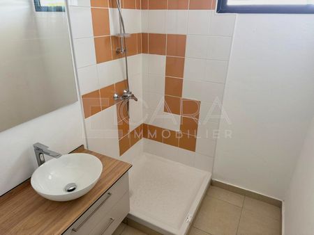 Location Appartement 2 pièces 49m² CAYENNE 97300 - Photo 4