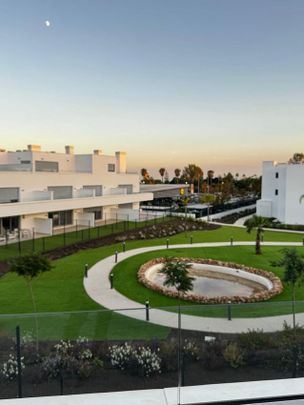 Alquiler de piso en Calle Flor de Saúco s/n - Photo 1