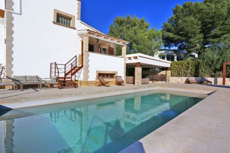 Villa with pool close to the beach in Santa Ponsa - Photo 5