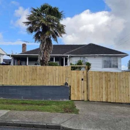 3 Tindall Crescent, Otara - Photo 3