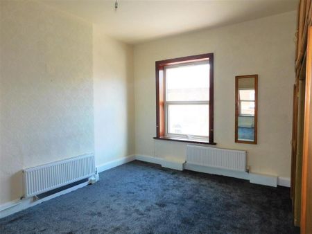 2 bedroom end of terrace house to rent - Photo 4