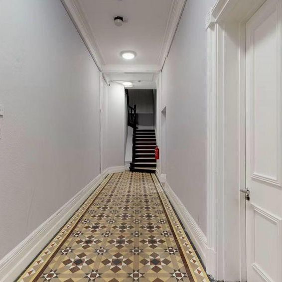 3 bedroom flat to rent - Photo 1