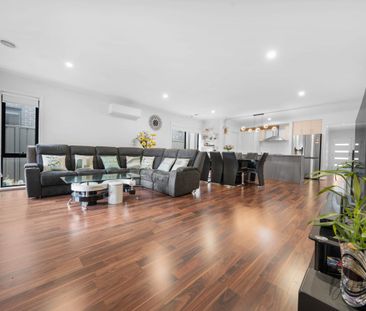 Stunning Family Residence in Prime Craigieburn Location - Photo 6