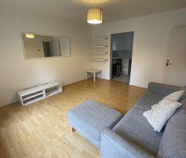 1 Bed Flat, Canton Street, E14 - Photo 1