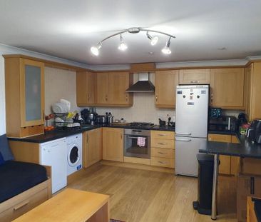 2 bedroom flat to rent - Photo 6