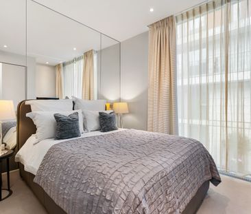 Exquisite townhouse with stunning garden square views in Knightsbridge - Photo 5