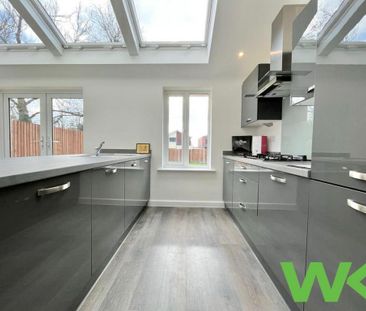 3 bedroom semi-detached house to rent - Photo 5