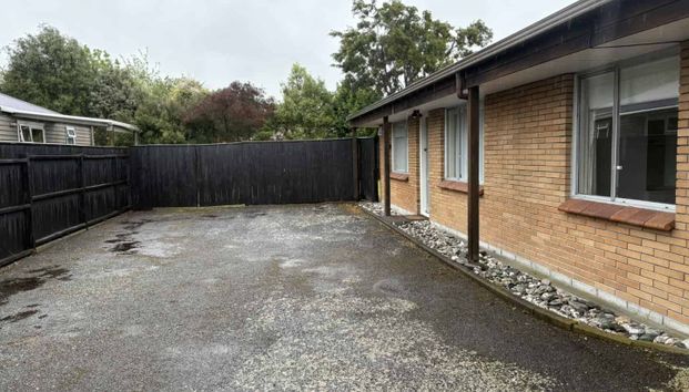 Charming 2-Bedroom unit - Photo 1