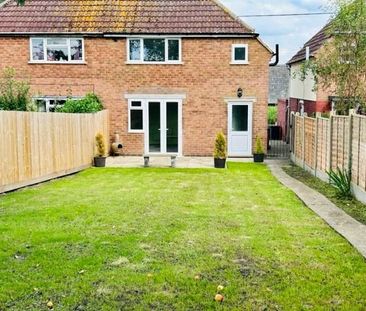 3 bedroom semi-detached house to rent - Photo 3