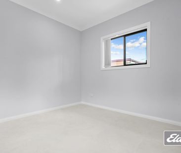 Near New Granny Flat walking distance to station! - Photo 1