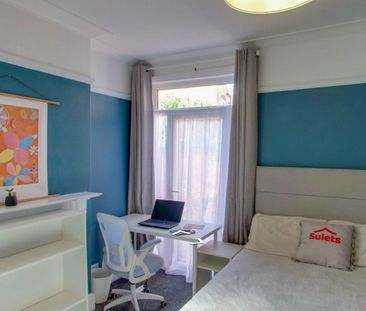 Queens Road (4 bed) - Photo 4