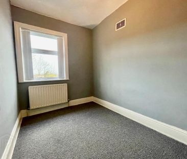 29 Joanmount Gardens, Belfast, BT14 6NX - Photo 3