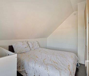Volledig gerenoveerd, compact huis in Vlamertinge. - Foto 5