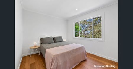 Spacious Family Home in a Peaceful Newport Setting - Photo 2