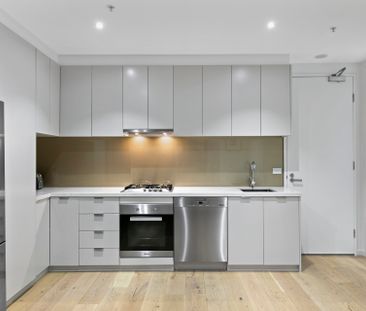 Spacious light filled courtyard! - Photo 4