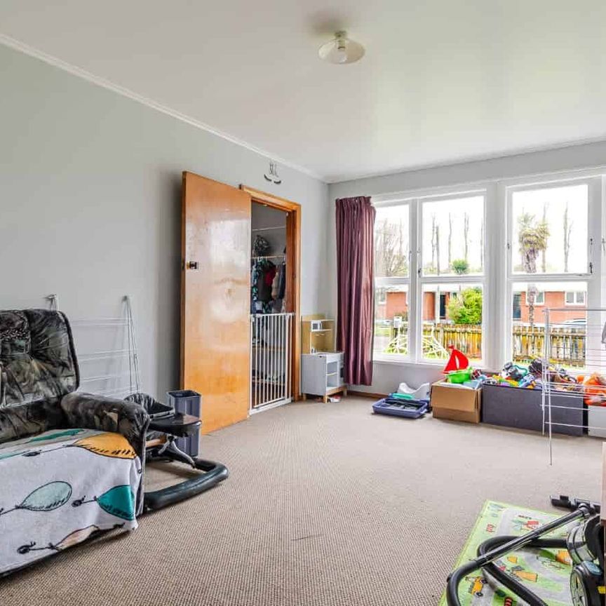 PAHIATUA - 3 BEDROOMS - Photo 1