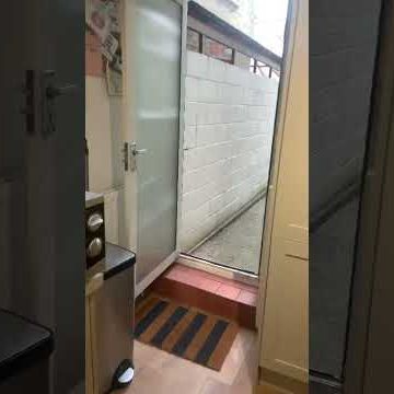 1 Bed Flat, Beechcroft Road, SW17 - Photo 1