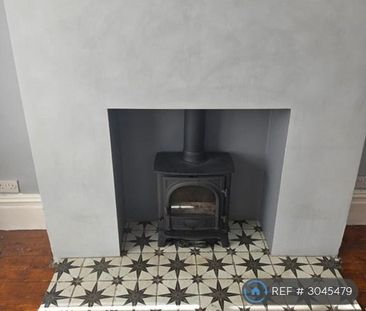 3 bedroom terraced house to rent - Photo 5