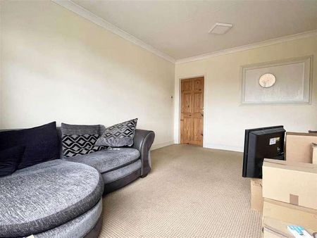 Springfield Road, Springfield, Chelmsford, CM2 - Photo 2