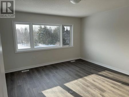 111 WATT MEWS - Photo 4