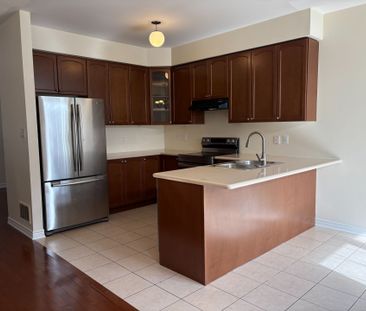 For Lease - 539 Coach Drive, Mississauga, Ontario - Photo 5