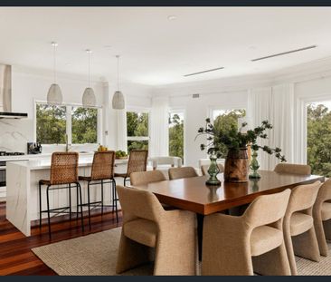 Beautifully Renovated Home in Premium Quality for Resort Style Living - Photo 3