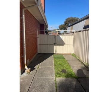 Positioned For Convenience!! - Photo 5