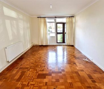 3 bedroom flat to rent - Photo 1