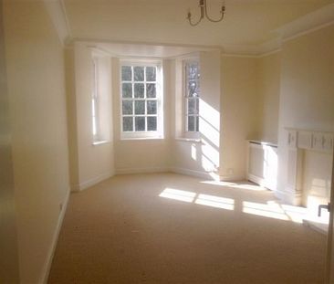 Two bed apartment- Westfield Hall Birmingham - Student Accommodation - Photo 1