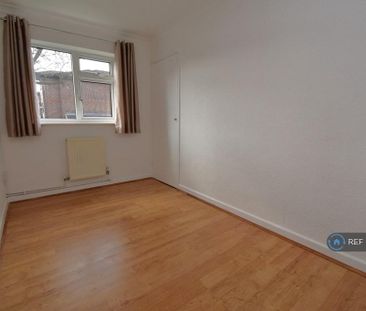 2 bedroom maisonette to rent - Photo 1