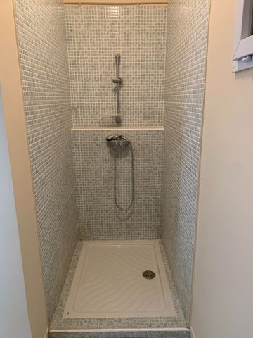 Location Maison 3 pièces 94m² NIMES 30000 - Photo 4