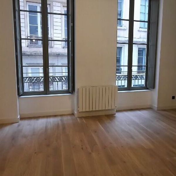 Appartement à louer 2 pièces • Lyon 1 - Photo 1