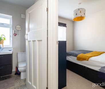 2 bedroom mid terraced house to rent, - Photo 4