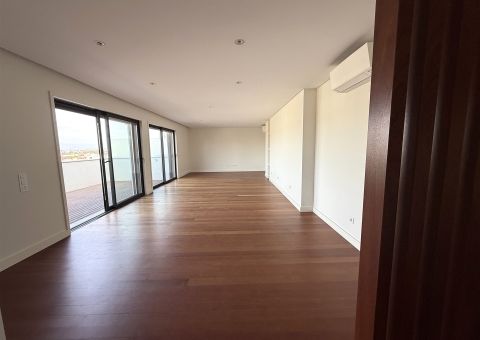 Apartamento T4