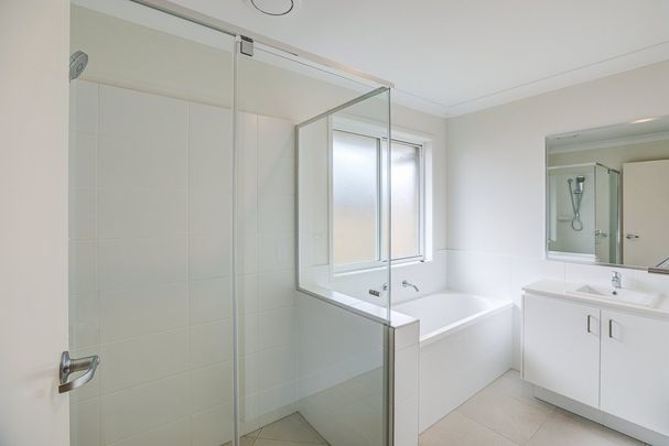 Brand-New Family Home in Park Lane Reserve! - Photo 1