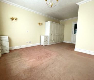 High Street, Garstang - Photo 3