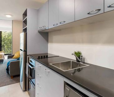 Newly renovated One Bedroom - Photo 3