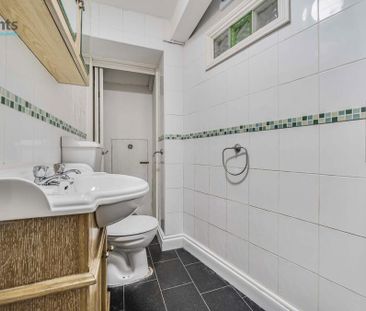 4 bedroom terraced house to rent - Photo 2