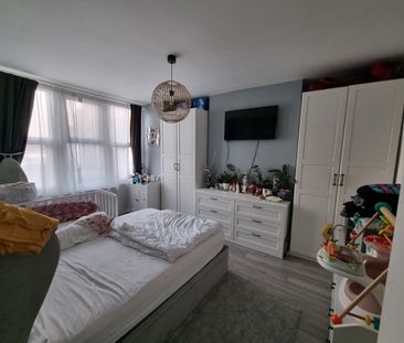 1 Bed Maisonette, Greenhill Way, HA1 - Photo 3