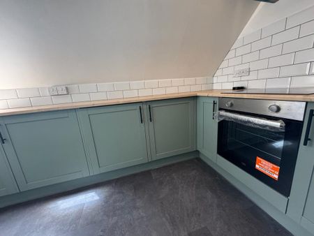 2 bedroom apartment to rent - Photo 2