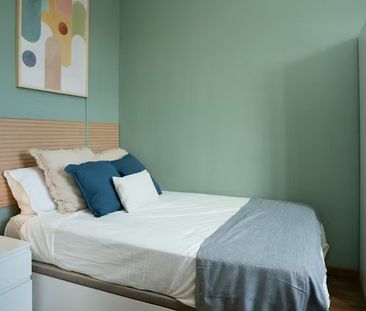 Carrer de Maurici Serrahima, Barcelona, Catalonia 08012 - Photo 5