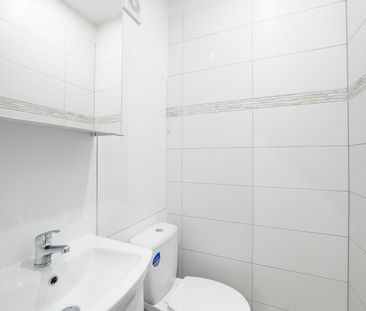 Pronájem bytu 1+kk - Fotografie 5