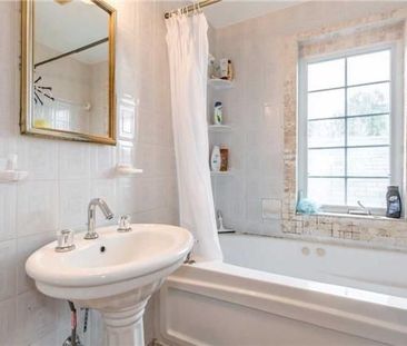 For Lease - 3 Holmesdale Crescent, Toronto, Ontario - Photo 4