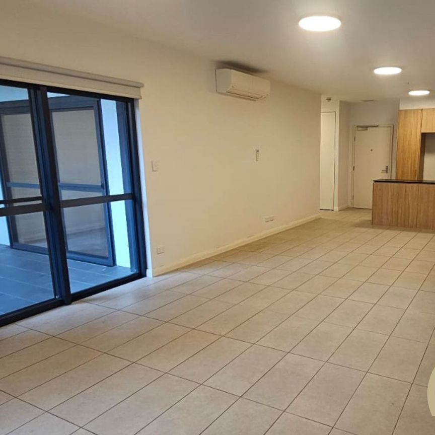 Modern Living in the Heart of Liverpool – Convenience at Your Doorstep! - Photo 1